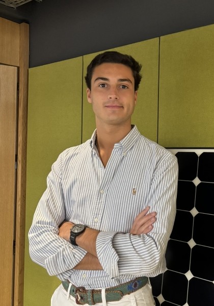 Equipo. Alejandro Gutiérrez, gestión y contabilidad en aBalados